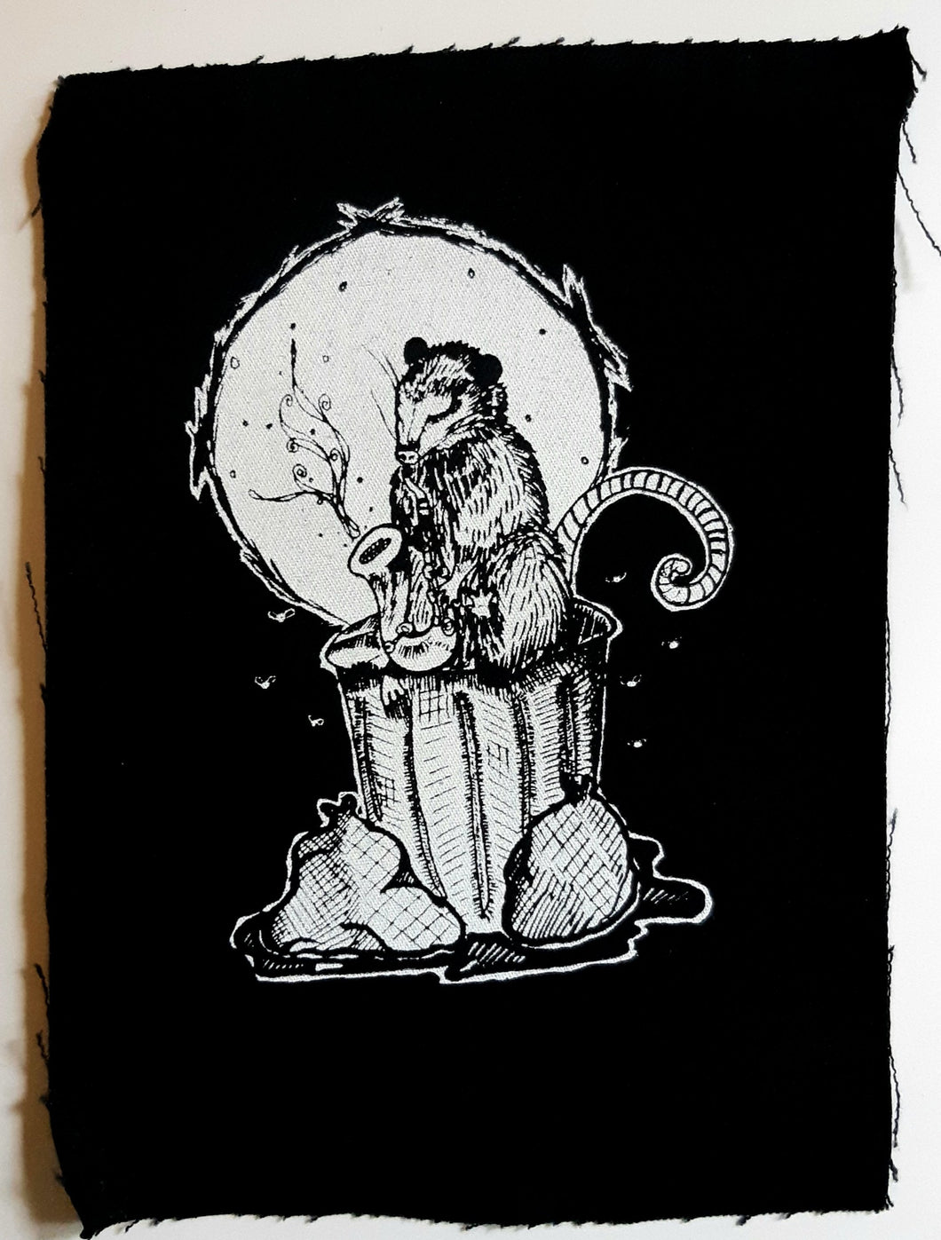 Opossum playing saxophone patch -  Screen printing on black fabric