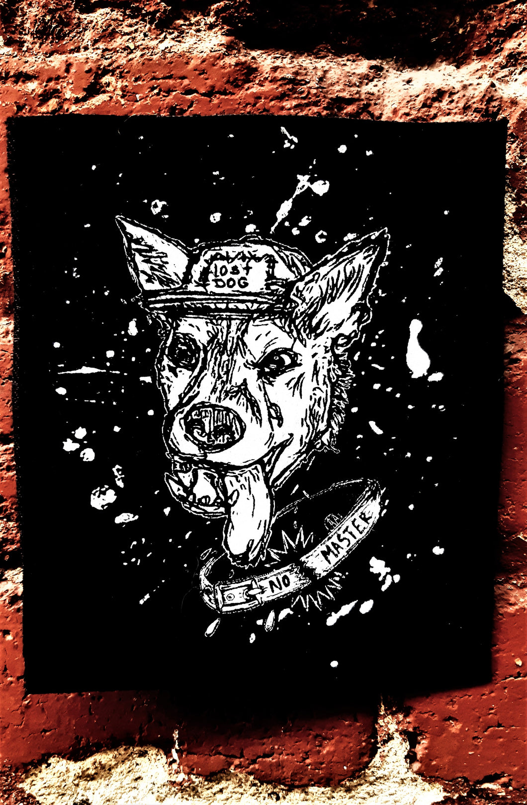 Lost dog / No masters patch - Screen printing on black fabric