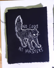 Load image into Gallery viewer, Feral kitten patch - No gods no masters - Screen printing on black fabric
